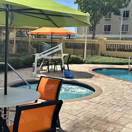 La Quinta Inn And Suites By Wyndham, Ocala Extérieur photo